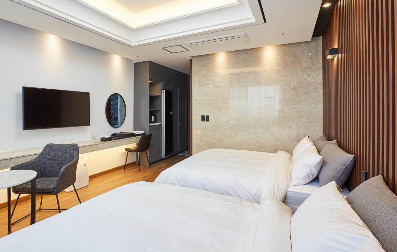 Noble Stay Hotel Gwangju Metropolitan City Exterior photo