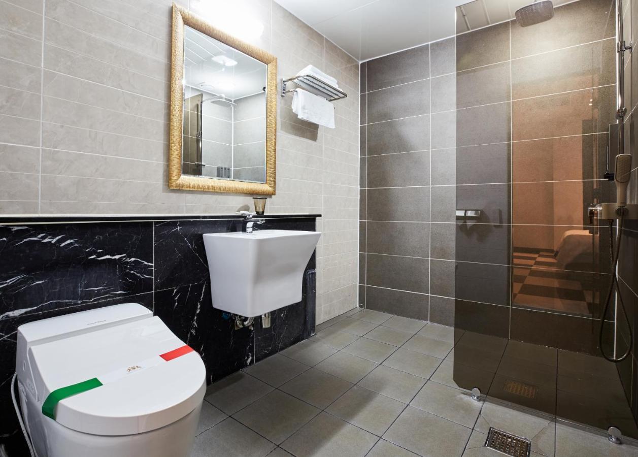 Noble Stay Hotel Gwangju Metropolitan City Exterior photo